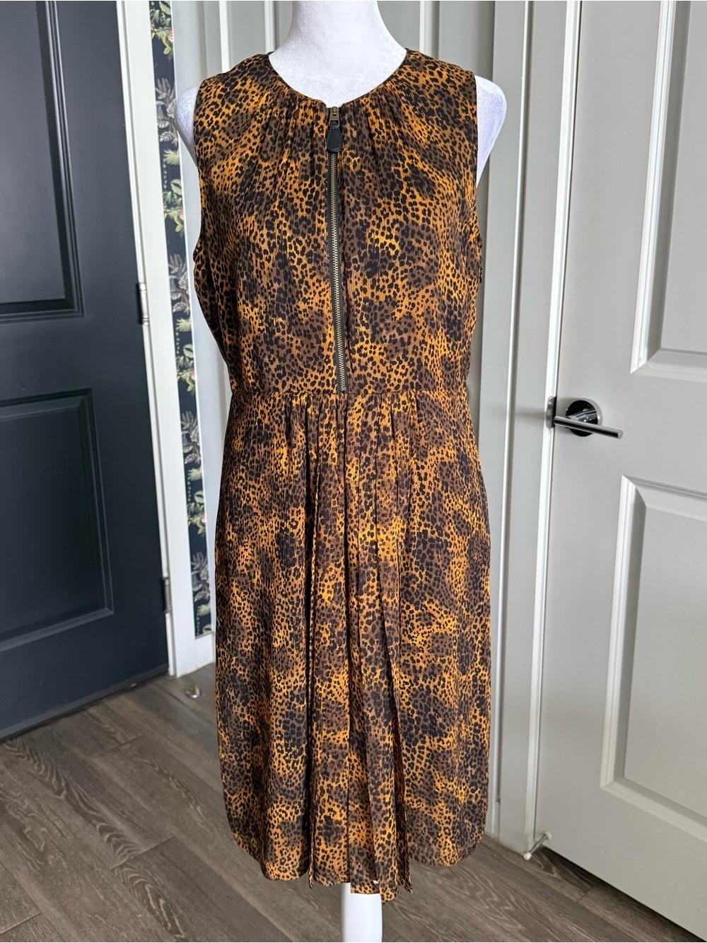 Burberry Brit 100% Silk Leopard Print Sleeveless Dress with Leather Trim Size S